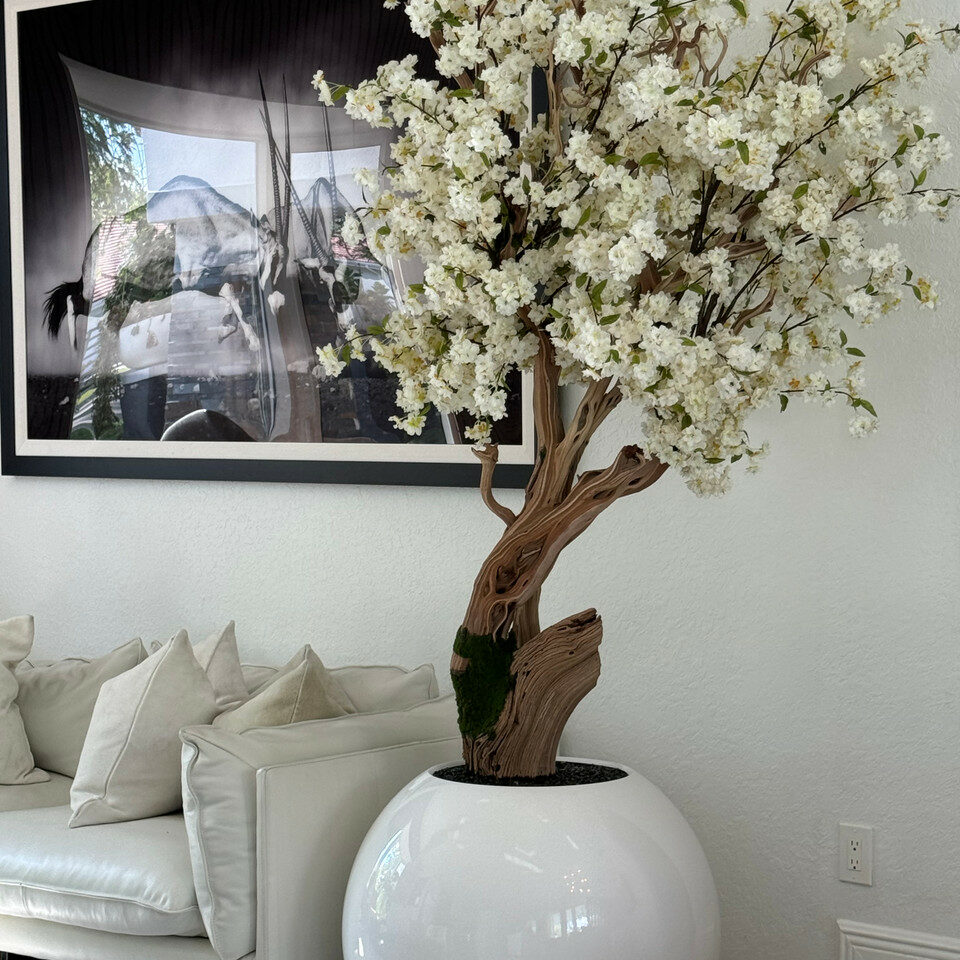 Nzendimas artificial plant in vase