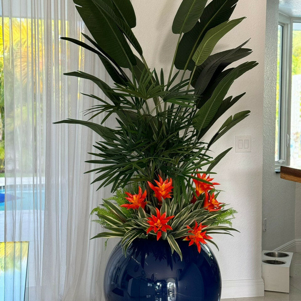 Tropiegin artificial plant in pot