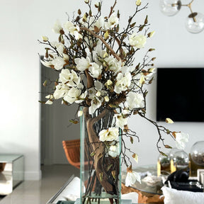 Vaseovir artificial plant in vase