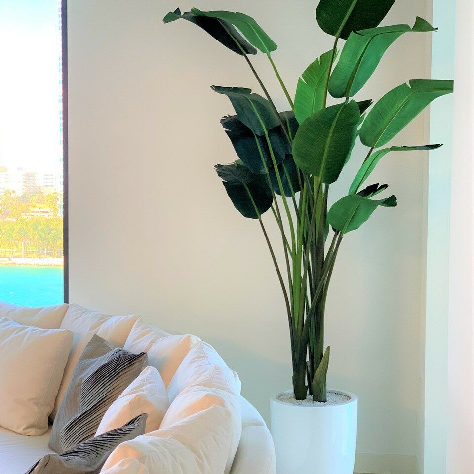Tallonot artificial plant in planter